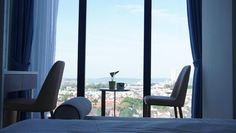 Blue Belle Staycation Pollux Habibie - Chambres d'hôtes Batam Centre