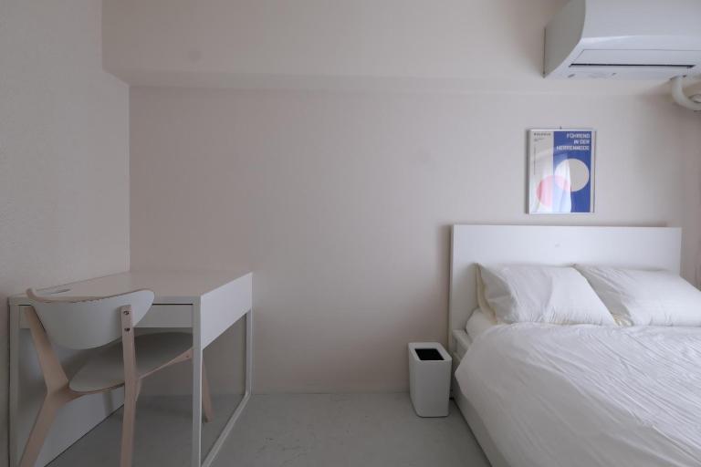 5min walk to Kameari Station within 30min to Ginza, Asakusa, Skytree Direct bus to Haneda Airport & Tokyo Disneyland departing from Kameari Station - Chambres d'hôtes Tokyo