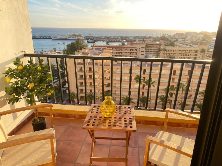 OHLALIFE! ACHACAY 8 playa los cristianos - B&B Los Cristianos