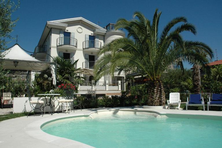 Residence Villa Cristina - B&B Nago-Torbole