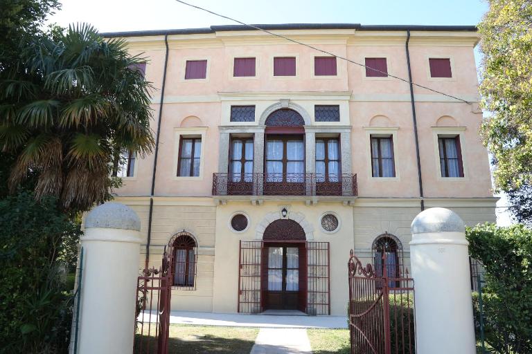 Villa Ines - Bed and Breakfast Pove del Grappa