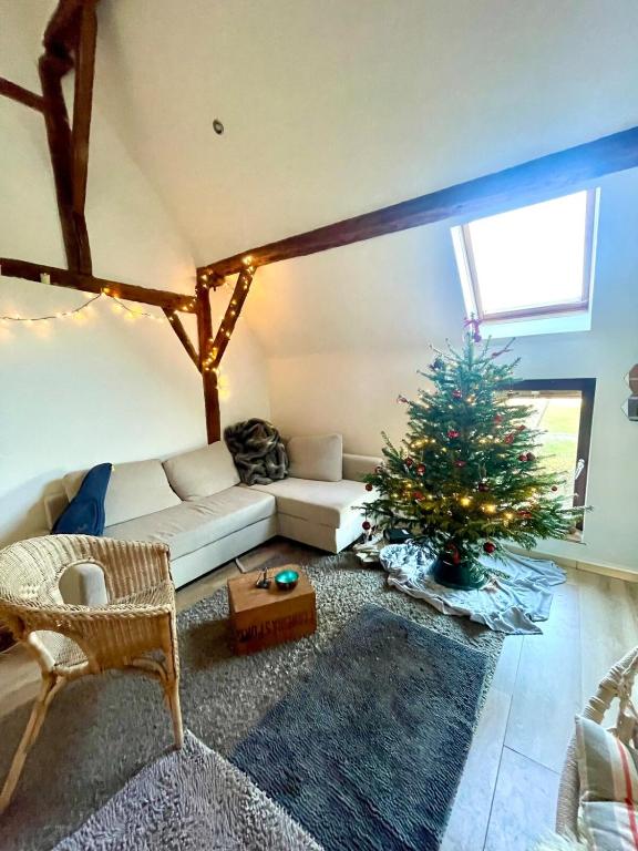 Petit duplex cosy coup de coeur, dans ferme de charme du 18 è siècle au milieu des champs - B&B Bossut-Gottechain