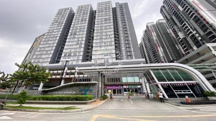 Amna Lovely Vacation House Fast Wifi 3 Aircond And Netflix - Bed and Breakfast Kajang