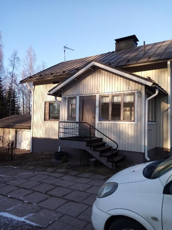 Huone 1-4 henkilölle - B&B Riihimäki