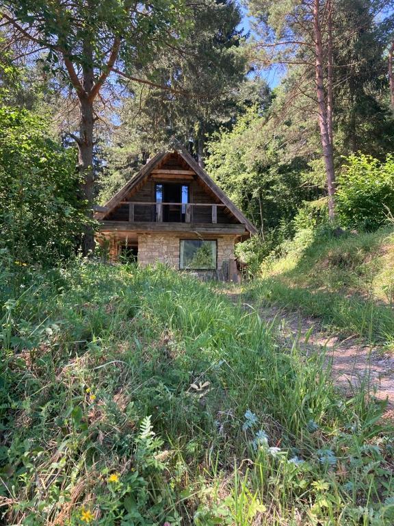 Na samote pod skalou - digitálný detox - B&B Veličná