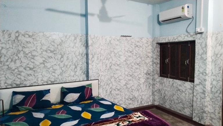 Narsingh Sadan Home Stay - B&B Ayodhya