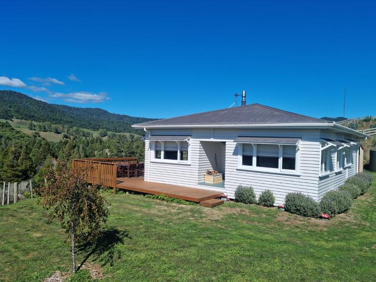 Waitawheta Cottage - Bed and Breakfast Waihi