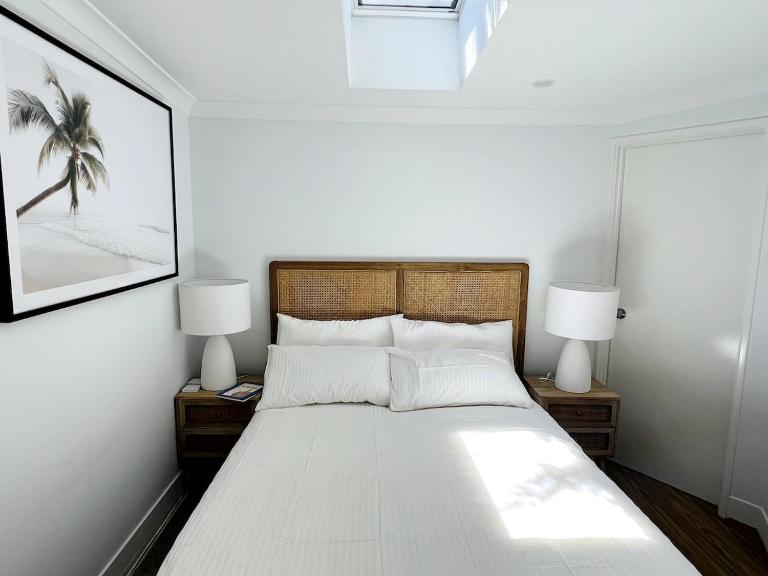Perfect City Beach getaway - B&B Perth
