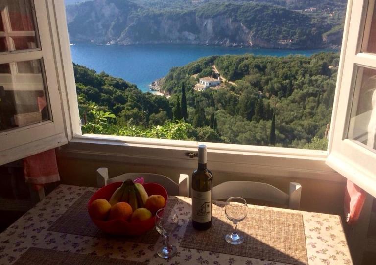 Myrto's house - B&B Liapades