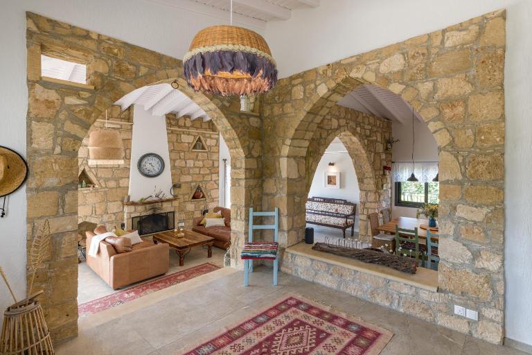 Villa Nomi - B&B Peyia