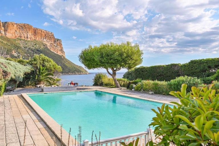 Lou Pichot par Dodo à Cassis - B&B Cassis