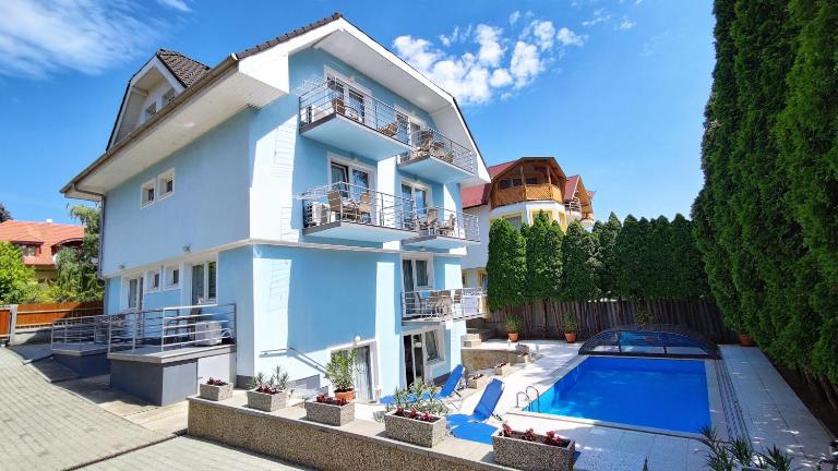 Kék Mediterran Apartman Ház - B&B Balatonfüred