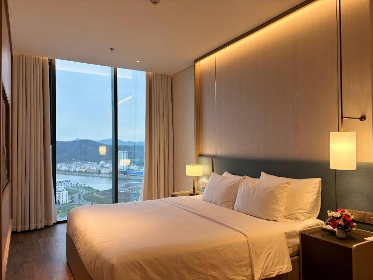 Alacarte Panaroma 2 Premium Room - B&B Hạ Long