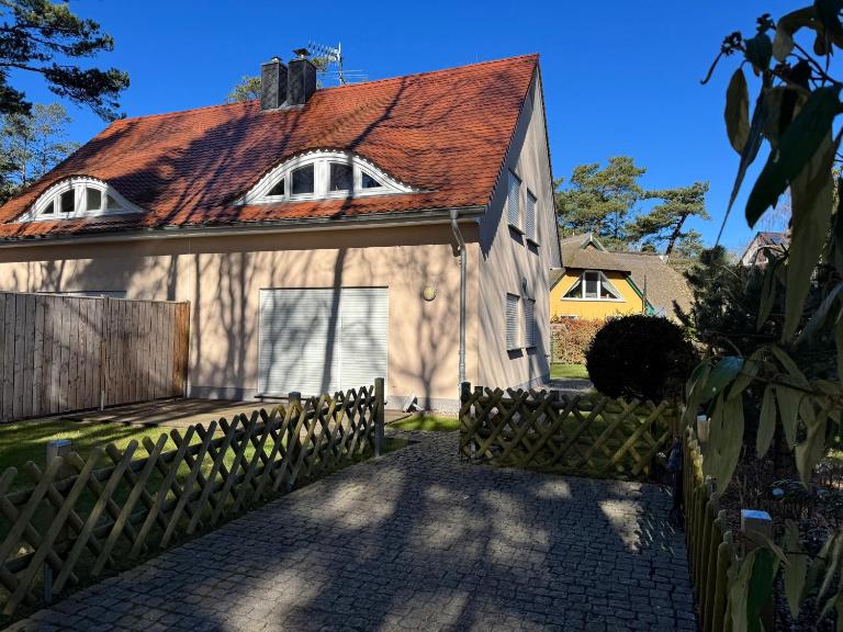 Ferienhäuser Dpppelhaushälfte, Am Badesteig 4c - B&B Ostseebad Dierhagen