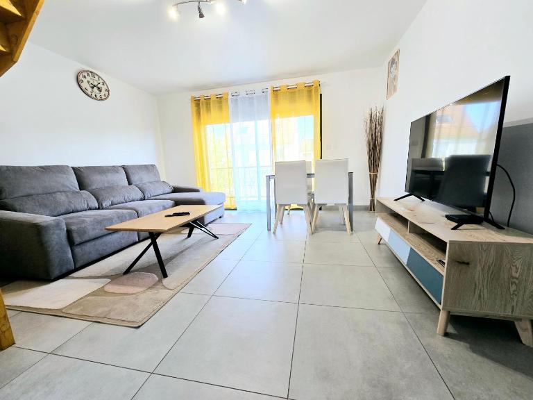 Appartement cosy proche Paris Orly - Climatisé - Ferienwohnung Morangis