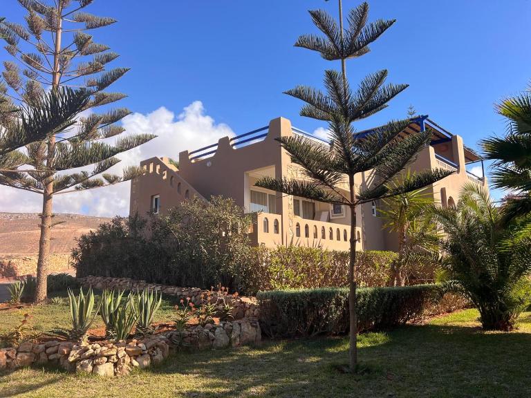 Villa avec vues sur dunes, montagnes et océan! Accès plage direct! Proche SIDI BOULFDAIL et AGLOU - B&B Tamelalt