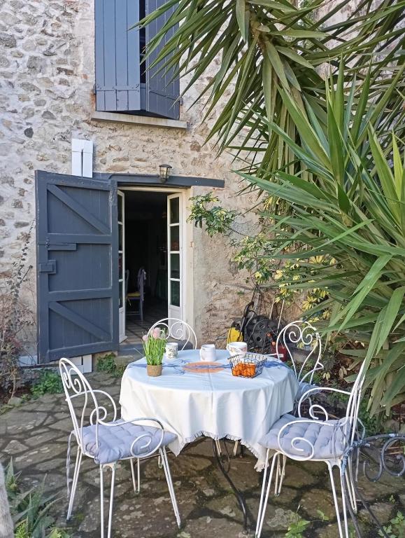 Appartement 3 pièces, jardin, garage - B&B Laroque-des-Albères