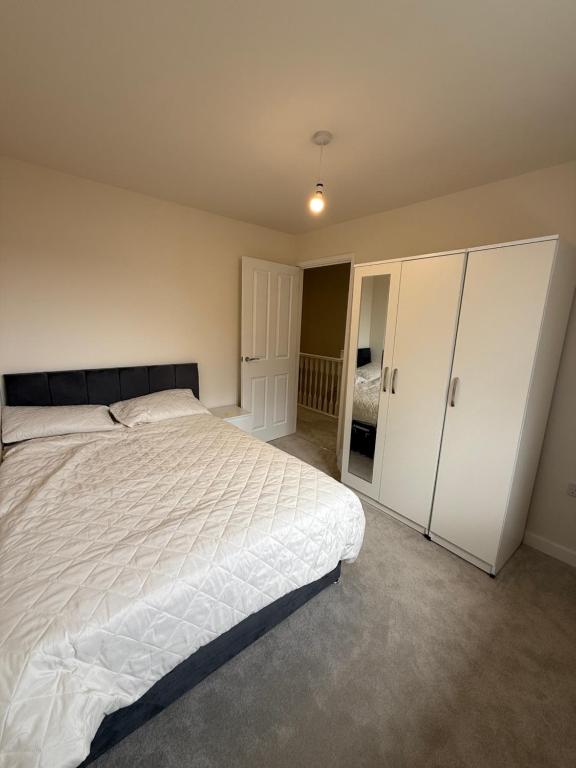 DFL's Lovely Home - Ferienwohnung Rotherham