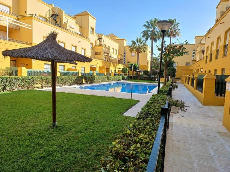 Apartamento Bahía de la Luz - Chambres d'hôtes Rota