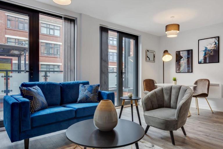 1BR Apartment in Heart of Birmingham w Balcony - B&B Birmingham