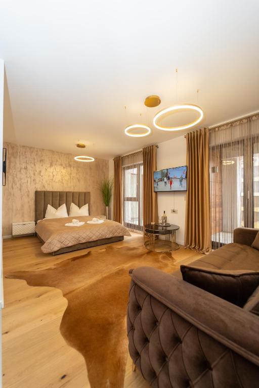 Golden Luxury Apartment - B&B Braşov
