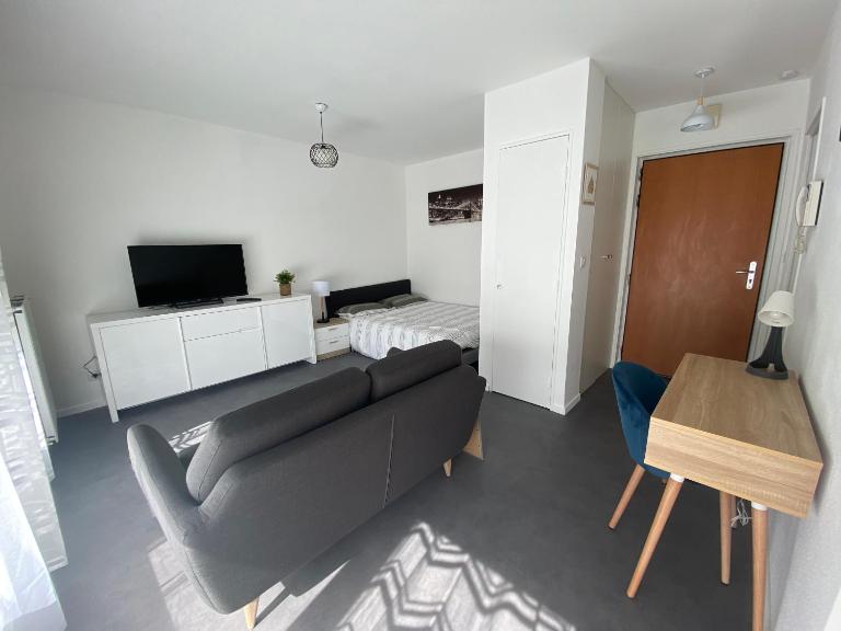 F1 hyper centre avec garage, terrasse 8 m2, lumineux, WIFI - Ferienwohnung Clermont-Ferrand