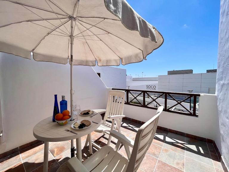 Casa Alpine - 2 bedroom apartment with large terrace - B&B Tías