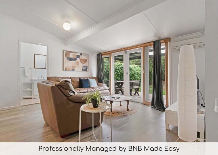 Kincaid Cottage - Cozy 2 Bed Home, CBD Location - B&B Wog Wog