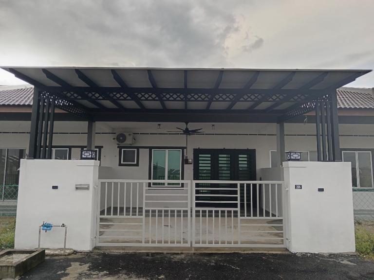 Aleesa Homestay - B&B Tapah
