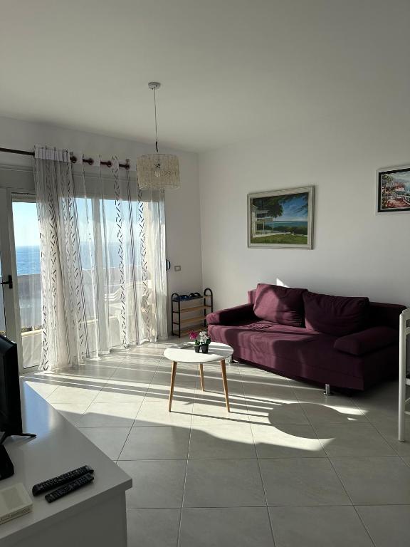 Sea view apartment - B&B Valona