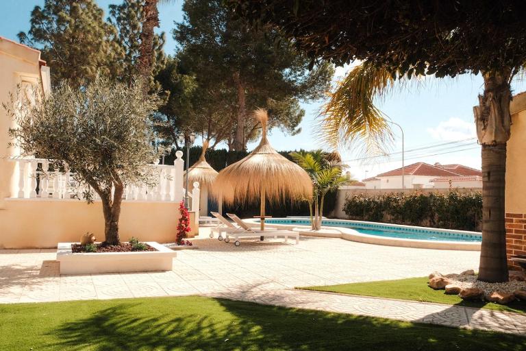 Villa Tulita, Costa Blanca - B&B Quesada