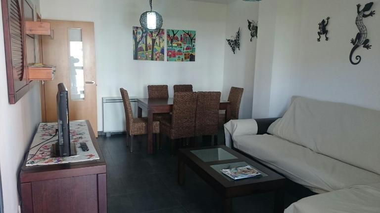 Apartamento Viveiro, Terraza Grande, 2 dormitorios 2 baños, piscinas, parking, tenis, club social - B&B Xaba