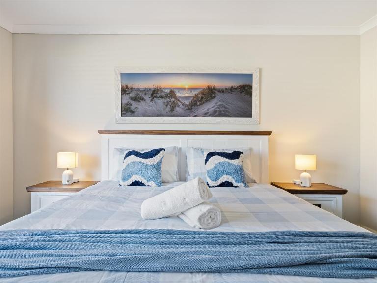 Busselton Broadwater Holiday Home - B&B Busselton