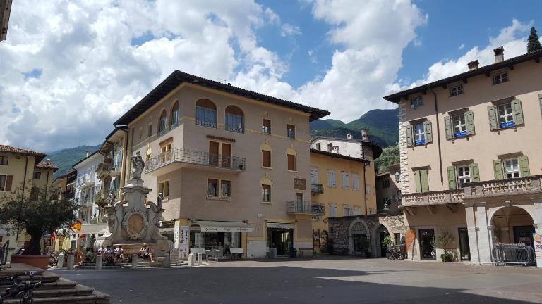 1Dest - GardArco - B&B Arco