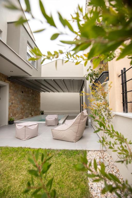 Villa Magdalena by RentalsPro - Nikiti Halkidiki - B&B Níkiti