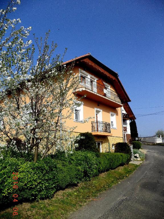 Margaréta Apartman - Bed and Breakfast Zalakaros