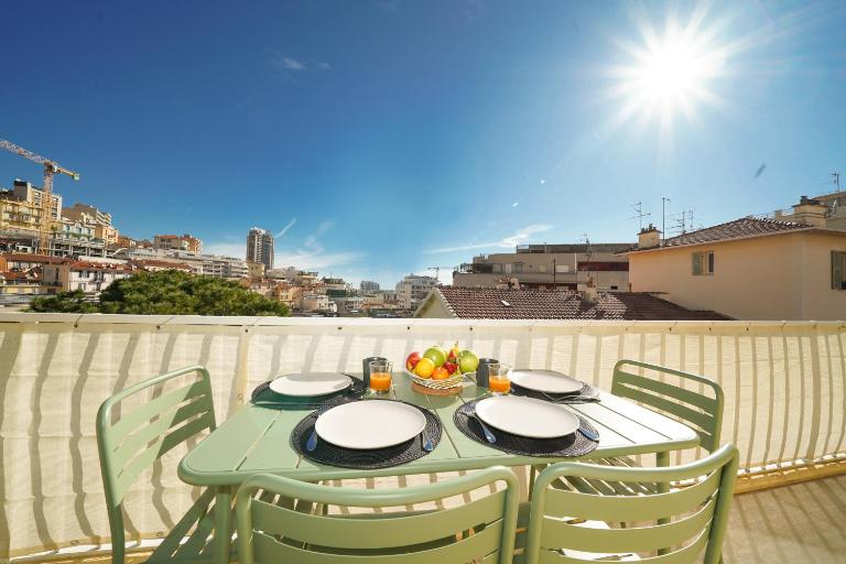 Monaco - Elegant 2 bedroom with terrace and garage - Bed and Breakfast Beausoleil
