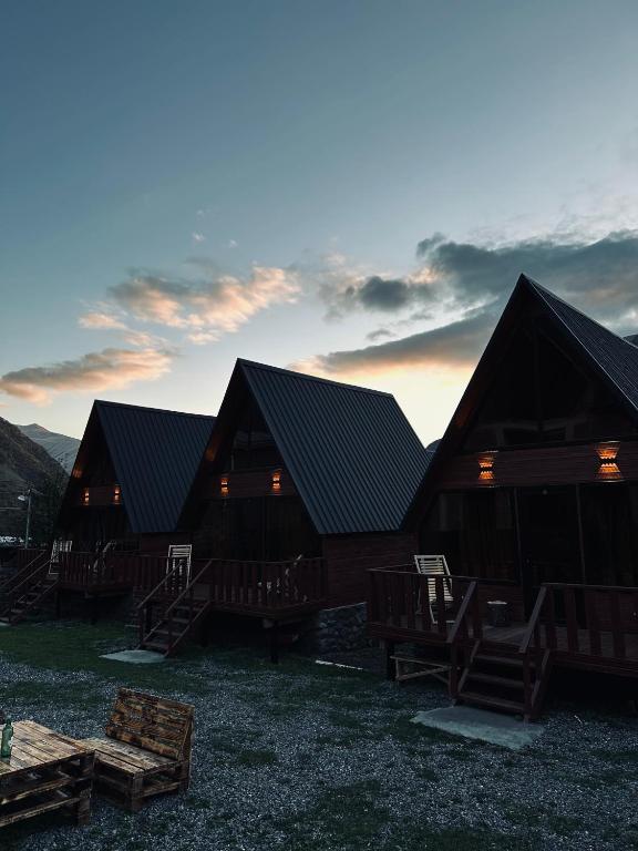 Baza Cottages Kazbegi - Ferienwohnung Stepantsminda