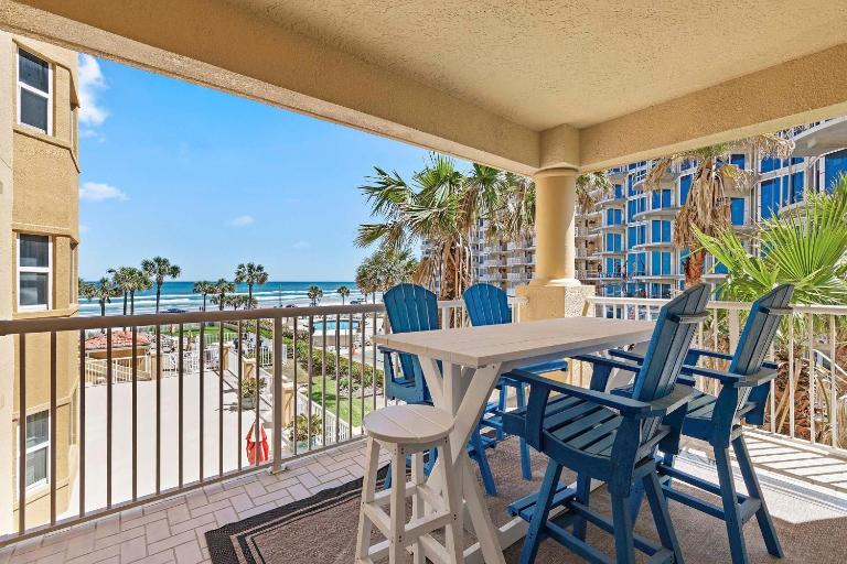Atlantic Villas 203 - B&B New Smyrna Beach