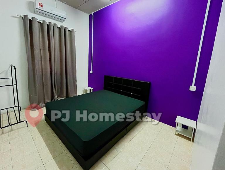 PJ Homestay - B&B Parit Raja