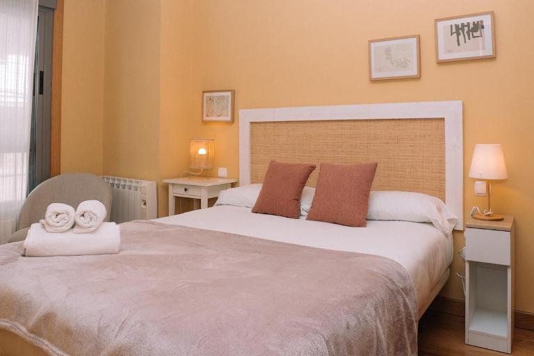 Cómodo luminoso y céntrico by CABANA Rentals - B&B Vigo