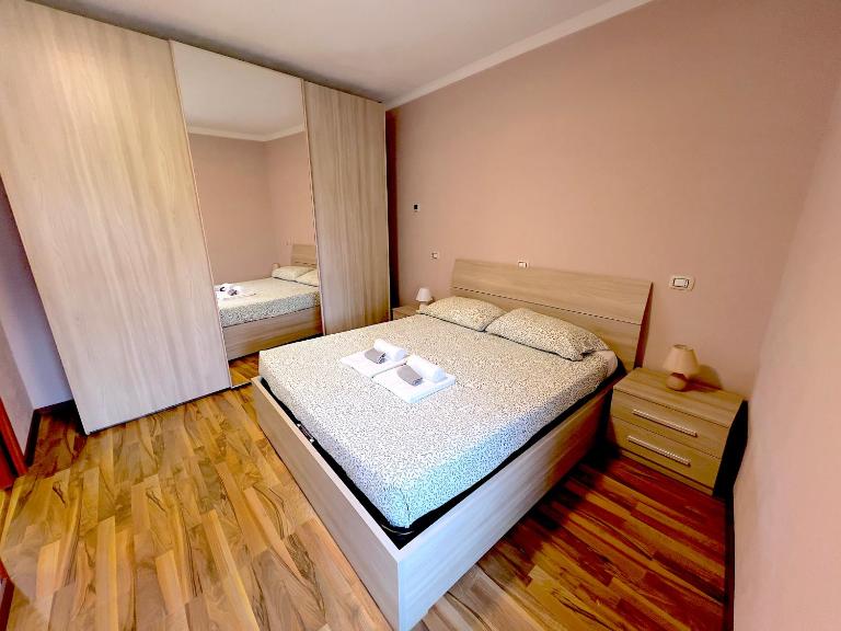 Dascio Lakefront with Private Garden and Parking - B&B Dascio