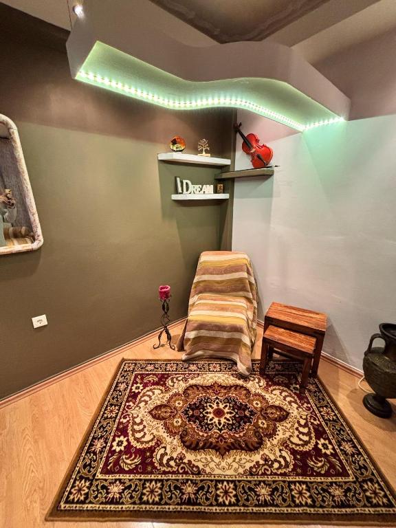 Nirvana Apartment Quiet Stay with Free Parking & Airport Access - B&B Atene