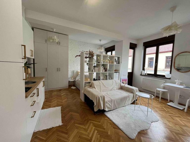 Beautiful Ultracentral Apartments - Ferienwohnung Klausenburg