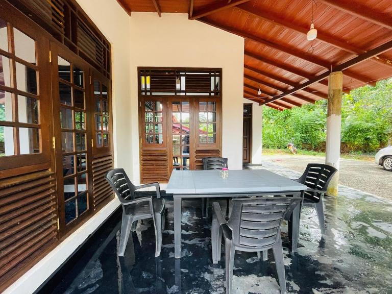 Mandara Villa Hiriketiya - Chambres d'hôtes Dikwella