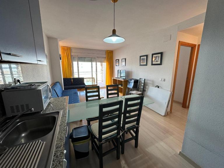 Bonito piso con piscina comunitaria AV-71 - Chambres d'hôtes Roses