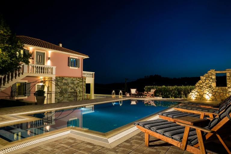 Villa Athinais - Chambres d'hôtes Lixoúri
