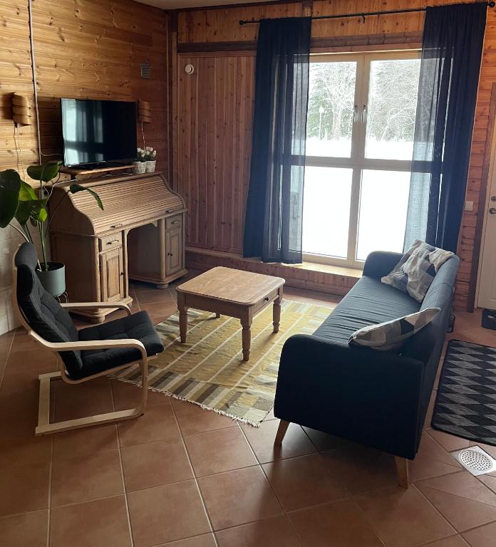Kolbackens Camping & Stugby - B&B Åsarna