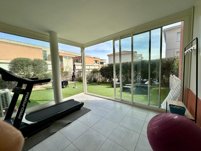 Appartement Cardellina - rez-de-jardin , parking privé - 6 couchages, centre Calvi & plage à pied - B&B Calvi