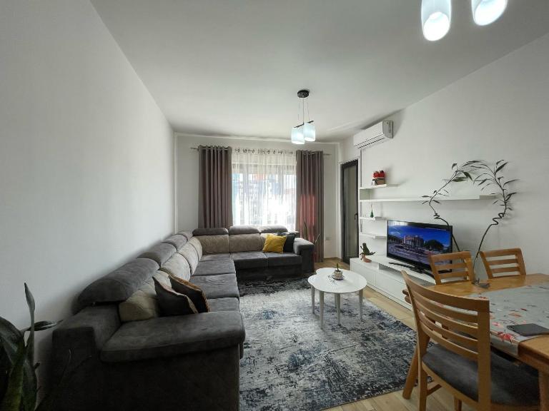 Appartamento Lux, Don Bosko - Ferienwohnung Tirana